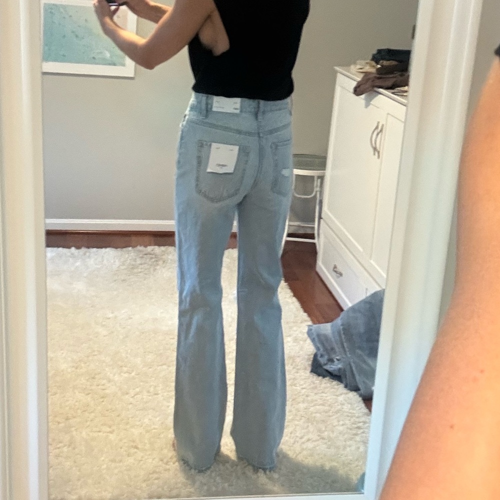 High Rise Light Blue Jeans - Picture 11 of 13